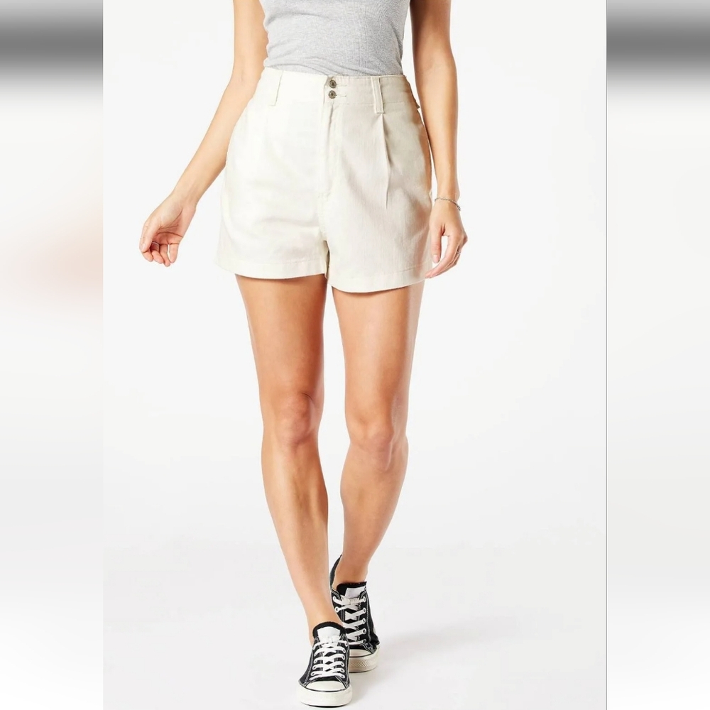 NWT Denizen Loose A-Line Shorts size 16 W33 White Denim Cotton W-2479
